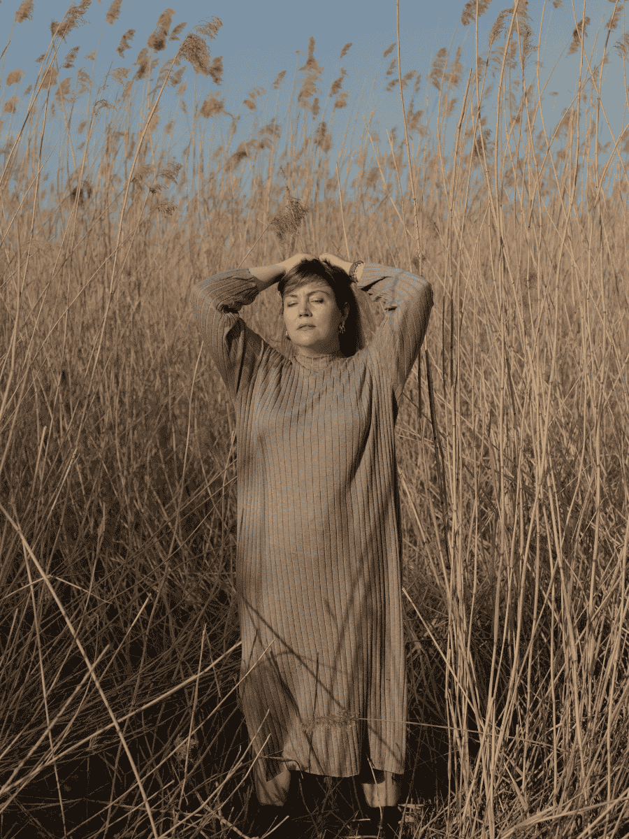 Field with movement